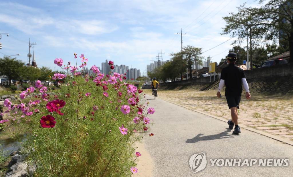 대전·세종·충남 구름 많다가 맑아져…낮 기온 18∼20도