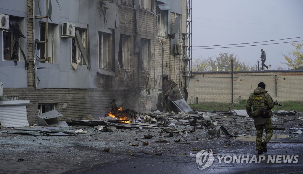 우크라 러 점령지 멜리토폴 방송국 주변서 차량폭발로 5명 부상