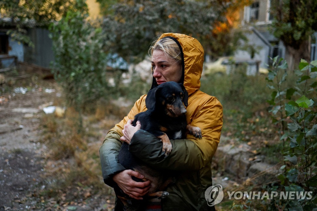 러, 우크라 주요도시 연일 공습…젤렌스키 "민간인 살해 테러"(종합)