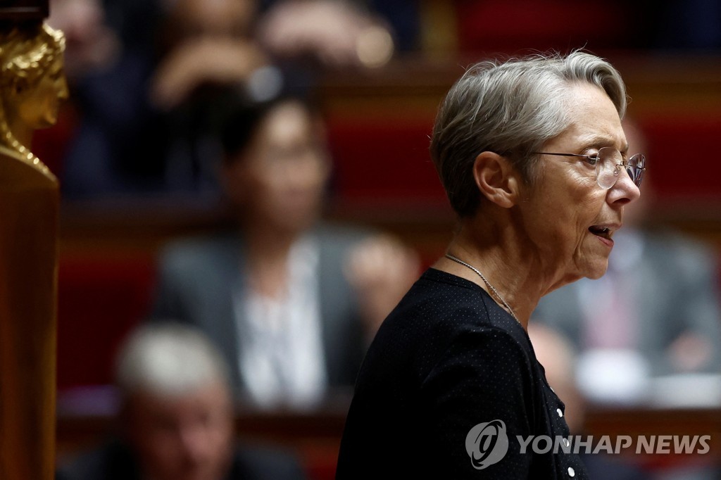 프랑스 정부, 하원 표결 없이 내년도 예산안 처리한다