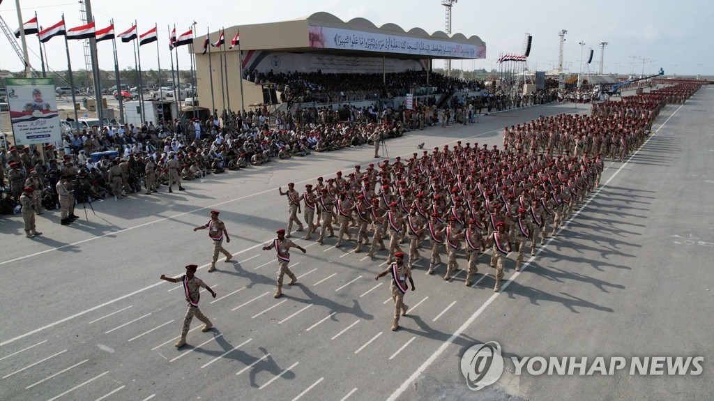 예멘 반군, 항구에 드론 공격…휴전 연장 실패 후 다시 전운