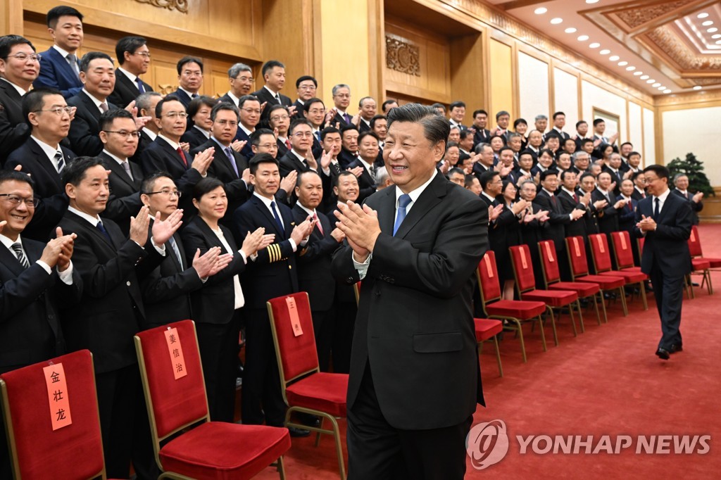 中 '시진핑 대관식' 앞두고 국산여객기 개발 성과 부각