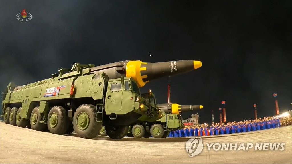 북, 일본 통과 중거리미사일 쐈다…군, JDAM 2발 폭격훈련(종합4보)