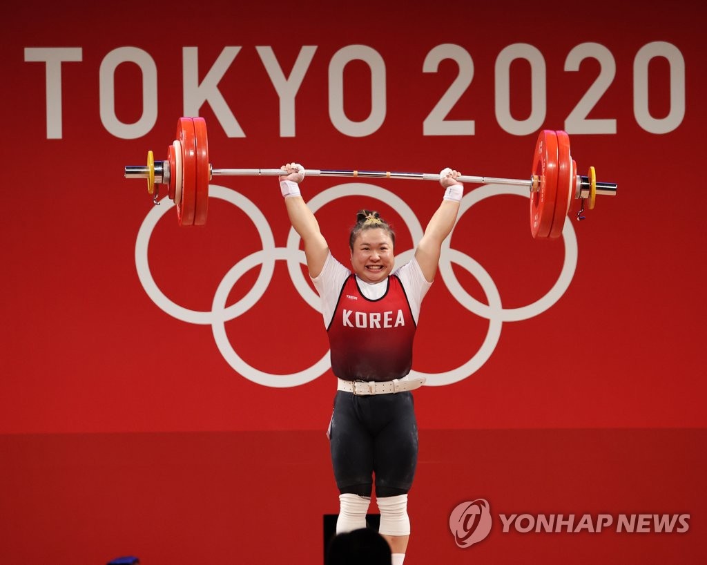 [전국체전] 황선우, 자유형 200ｍ 박태환 기록 넘고 대회新…이틀 연속 金