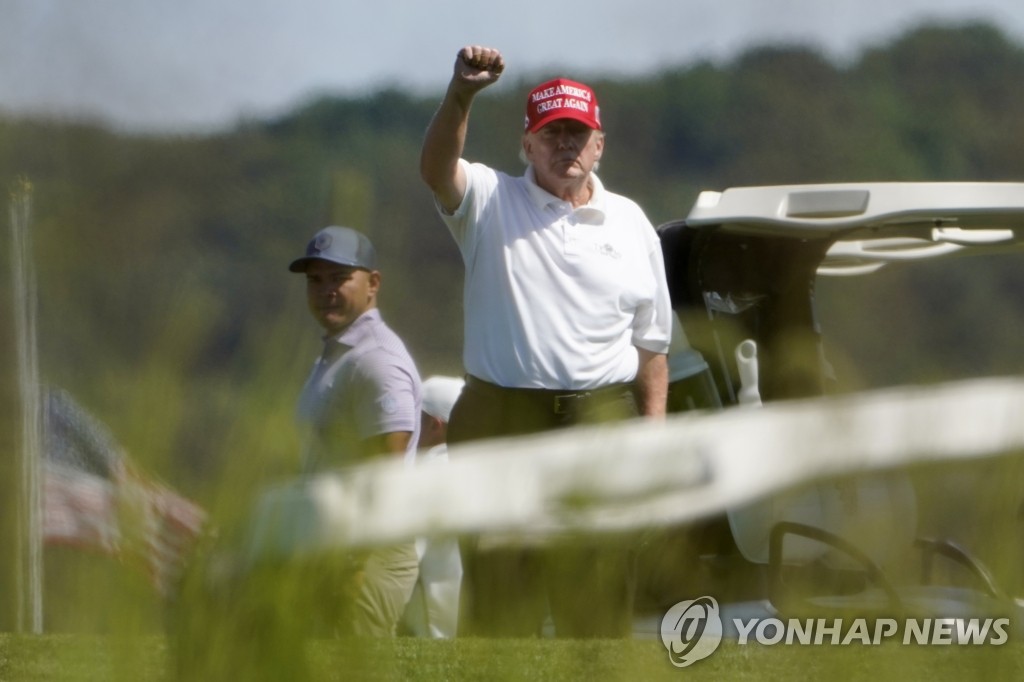 트럼프, 트위터 복귀하나…"중간선거 전 가능할 수도"