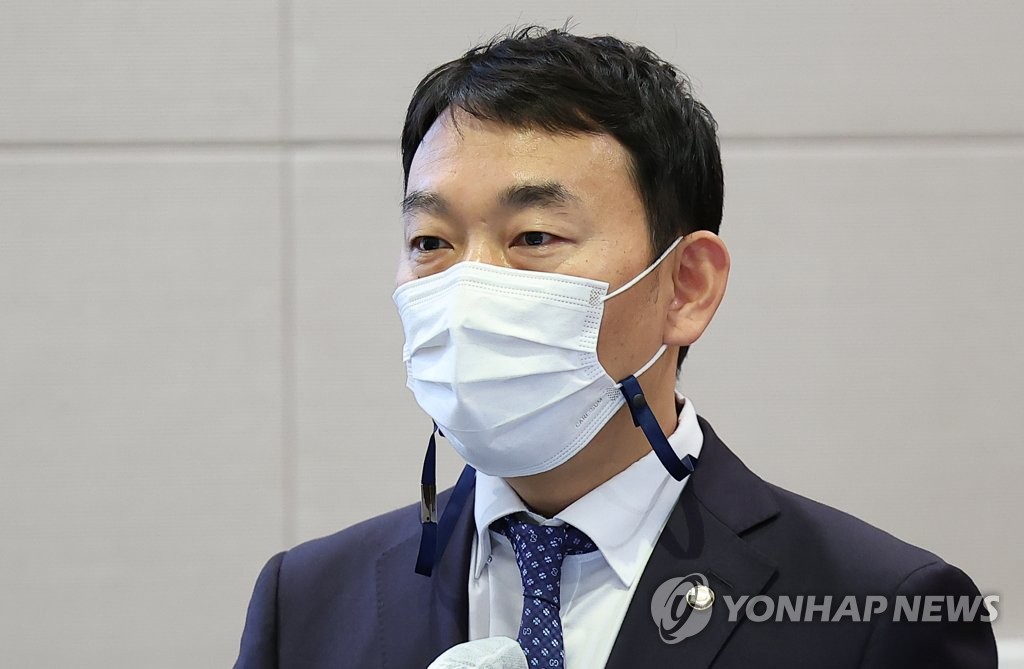 '尹대통령 퇴진' 주장한 김용민 의원 고발당해