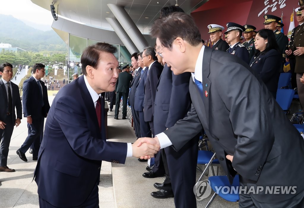 野, '외교참사 논란' 맹폭…"尹, '워터게이트' 닉슨 거울삼아야"(종합)