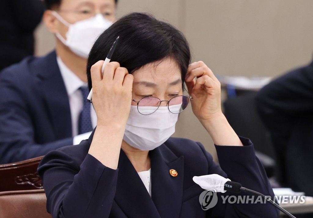 한화진 "소비자가 일회용컵 보증금 300원 부담, 잘못된 제도"