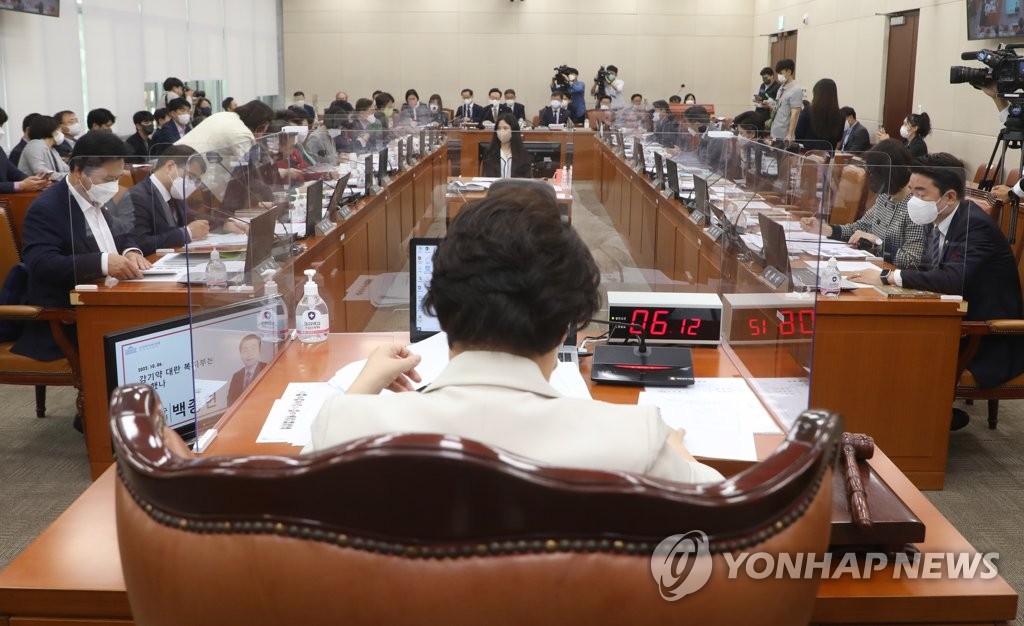 '잇단 오류' 복지시스템 LG CNS 대표, 국감서 "책임 통감"