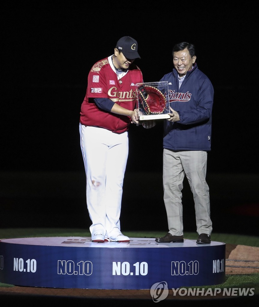 구단주 앞에서 직언…떠나는 순간에도 롯데 걱정한 이대호