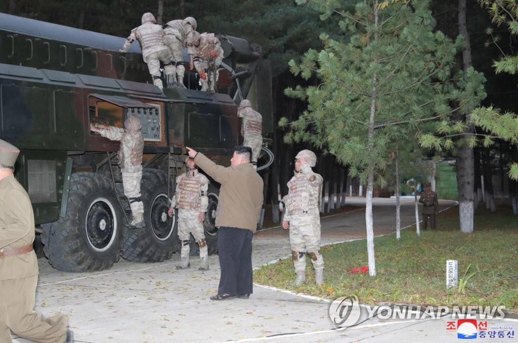 前 IAEA 사무차장 "북한, 전술핵탄두 개발용 핵실험할 것"