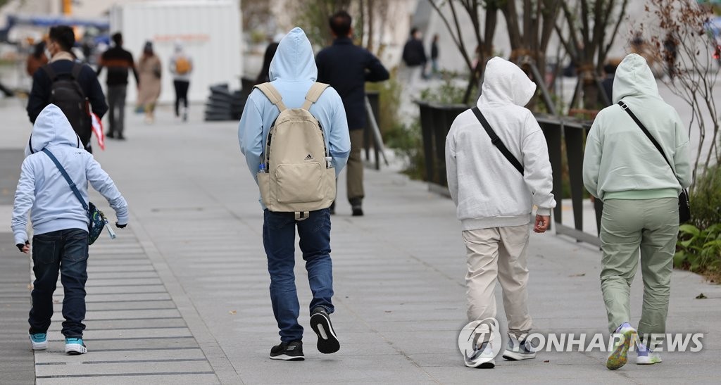 대구·경북 출근길 쌀쌀한 날씨…내일은 2~5도 더 떨어져