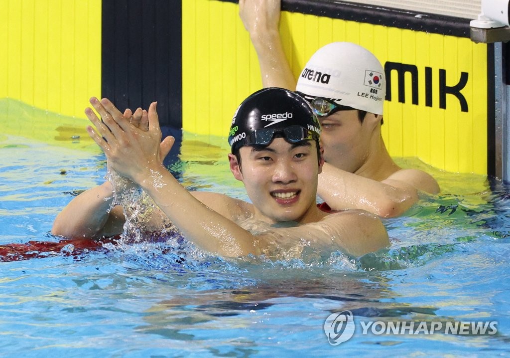 [전국체전] 계영 400ｍ 한국新 황선우 "생각지도 못해…이 멤버로 한 번 더"