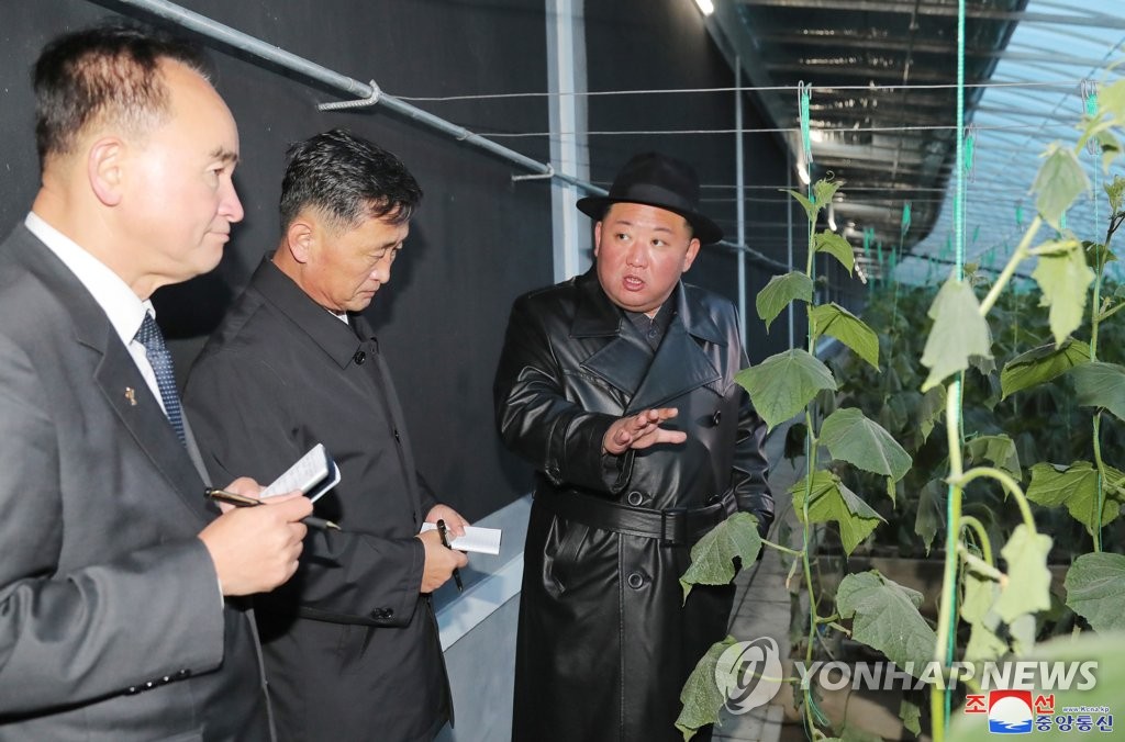 [한반도의 오늘] 노동당 창건일 맞아 국방력·민생 강화 메시지