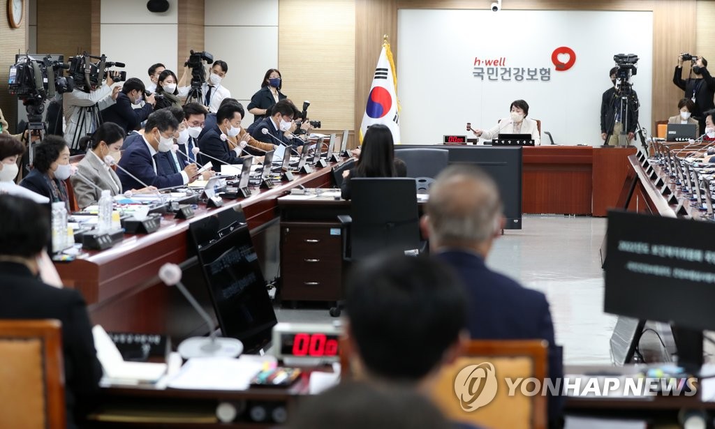 올해로 끝나는 건보 국고지원…국감서 "일몰제 폐지" 목소리