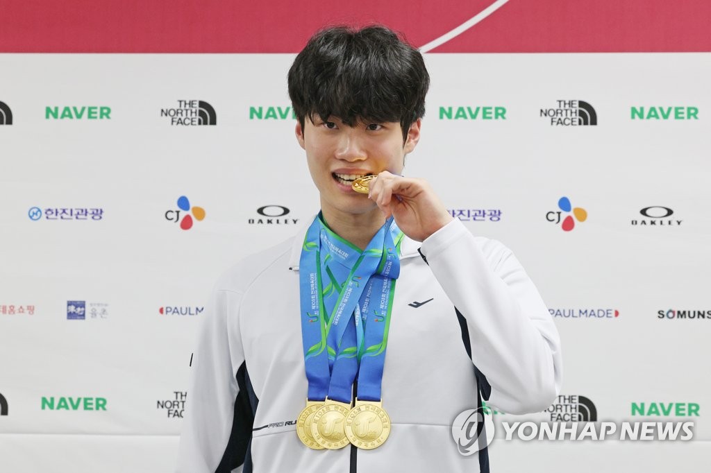 [전국체전] '2년 연속 MVP' 황선우 "3년 연속 수상 도전하겠습니다"(종합)