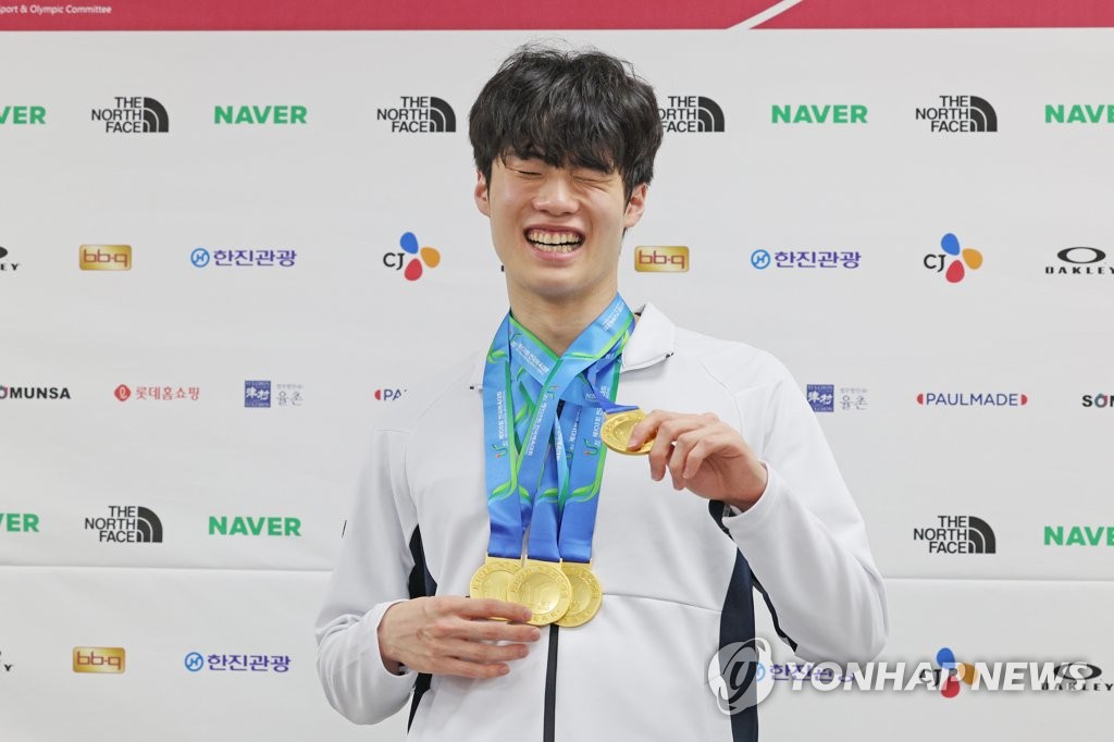 [전국체전] '2년 연속 MVP' 황선우 "3년 연속 수상 도전하겠습니다"(종합)