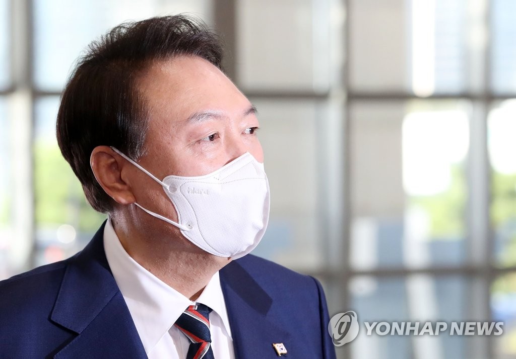 尹, '카카오 먹통'에 "사실상 국가기반통신망…국가 대응 필요"(종합)