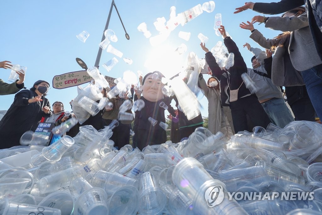 2025년까지 폐플라스틱 20% 감축…정부 '탈 플라스틱' 대책