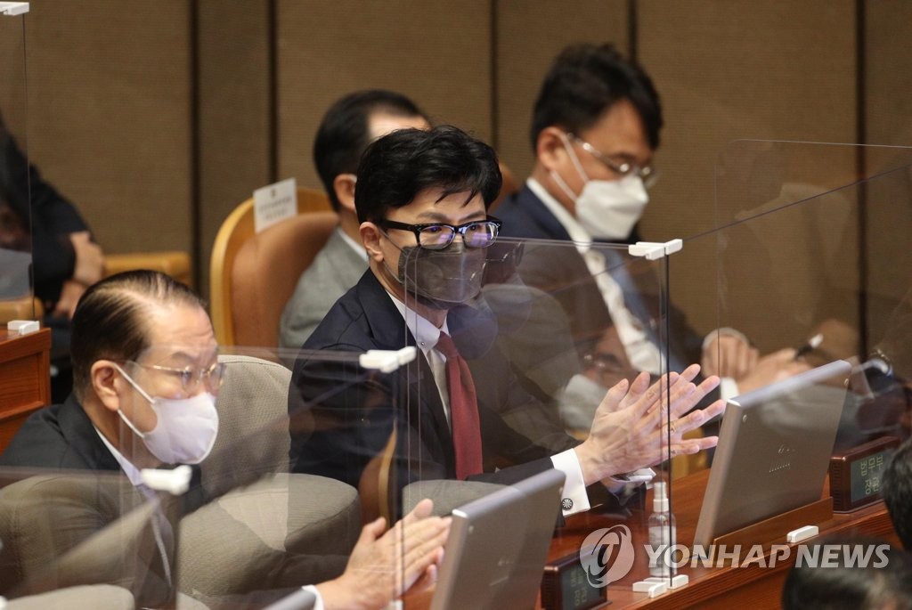 조직정비 나서는 與…당권주자들, 전당대회에 미칠 영향 촉각