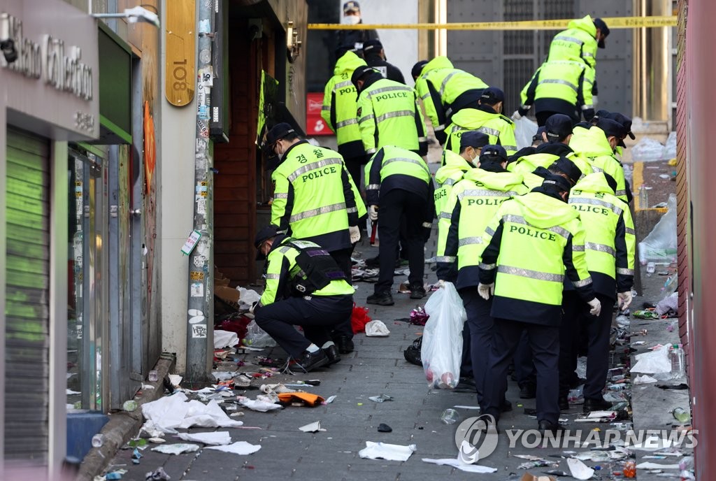 [이태원 참사] 피해 왜 컸나…폭 3.2ｍ 골목에 '통제불능' 인파(종합)