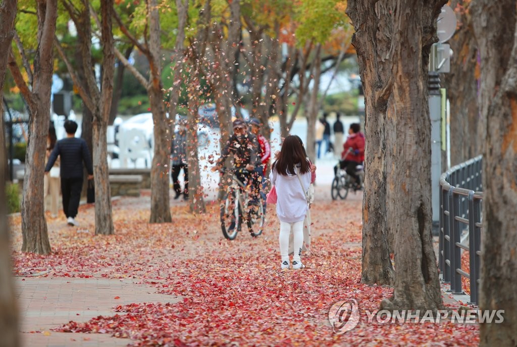 대구·경북 구름 많다가 차차 맑아져…낮 기온 17~20도