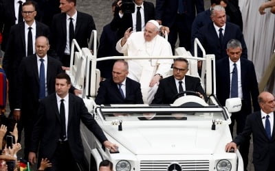 교황, 핵 위협에 "역사에서 못 배웠나"…伊 '反이민'도 비판