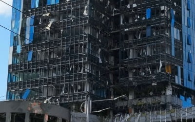 '삼성전자 입주' 키이우 건물, 러 미사일 공격에 당했다
