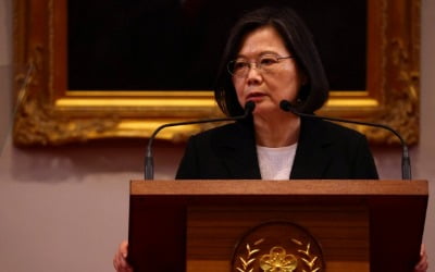 대만, '무력 행사 불사' 中 향해 "위협에 물러서지 않을 것"