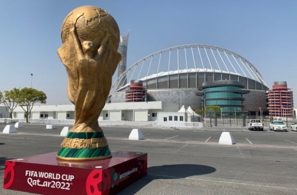 카타르 도하의 칼리파 인터내셔널 스타디움 모습. 22번째 국제축구연맹(FIFA) 월드컵인 올해 대회는 다음 달 20일(현지시간)부터 칼리파 인터내셔널 스타디움을 포함한 8개 경기장에서 개최된다. /사진=연합뉴스