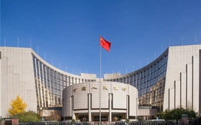中 인민은행의 선전포고…"환율 급등락 확실하게 잡겠다"