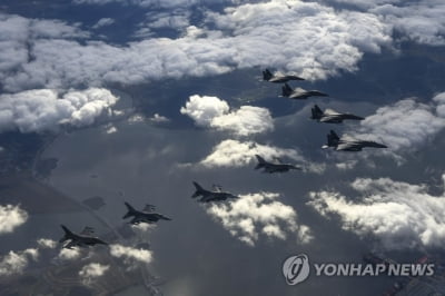 北, 전투기·폭격기 등 12대 무력시위…F-15K 등 30여대 대응(종합2보)