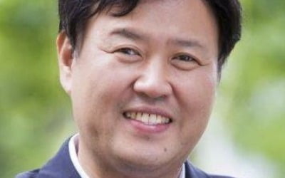 [속보] 검찰, '이재명 측근' 김용 체포…'유동규 뒷돈' 혐의