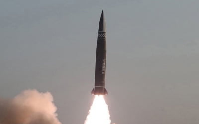 北, 2주만에 또 도발…동해로 단거리탄도미사일 2발 발사