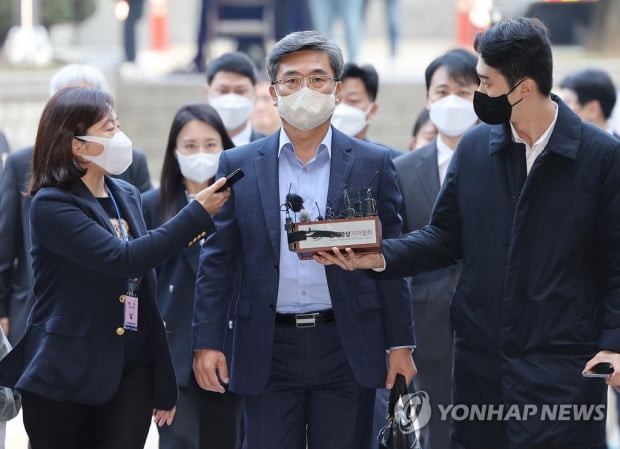 서욱, "내가 '서해 피격' 첩보 제한하라고 지시" 진술