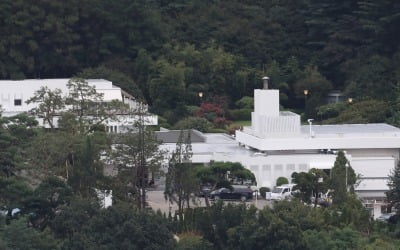 "윤 대통령 이사 시작…이달 내 한남동 관저 입주한다"