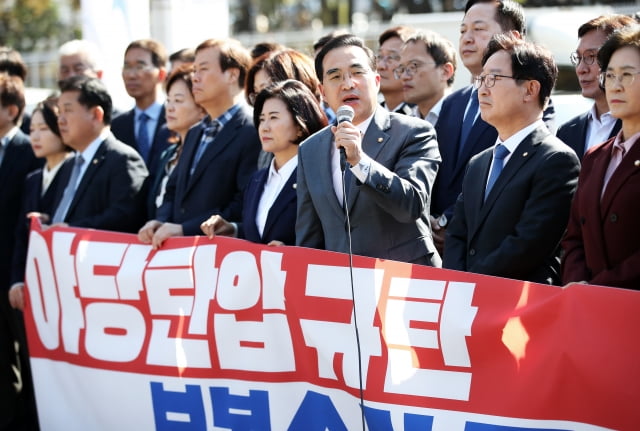 박홍근 더불어민주당 원내대표가 24일 서울 용산구 대통령 집무실 앞에서 열린 '검찰독재 신공안통치 민주당사 침탈 규탄 기자회견'에서 발언하고 있다. / 사진=뉴스1