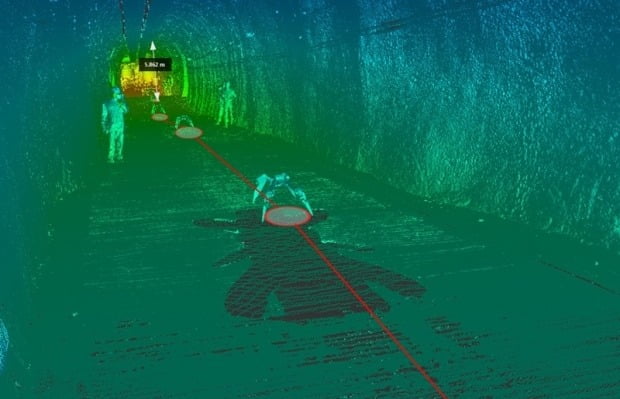 스팟에 레이저 스캐너를 탑재해 터널 현장 3D 형상 데이터를 취득, 분석하는 모습. 사진=현대건설