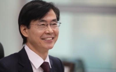 與 조경태 "정치개혁 서둘러야…비례대표 없애 의원수 100명 줄일 것”