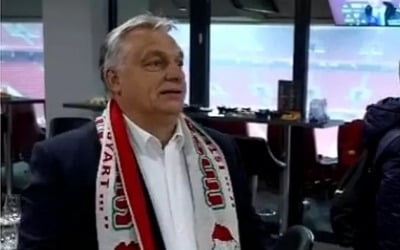 헝가리 총리가 두른 수건 뭐길래…루마니아·우크라 '분노'