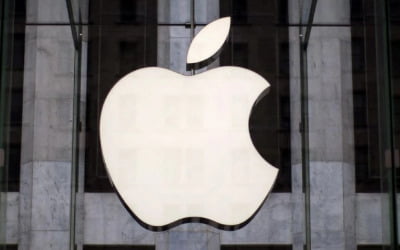 中 공장 시위로 아이폰 600만대 생산 차질…애플 '초비상'