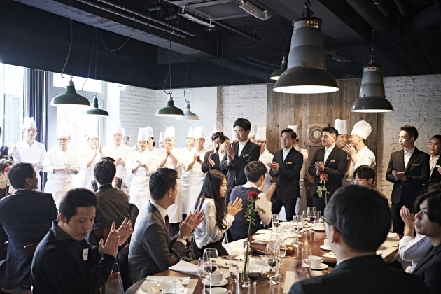 '교육비 무료+대기업 인턴십+취업'...SK뉴스쿨을 아시나요?