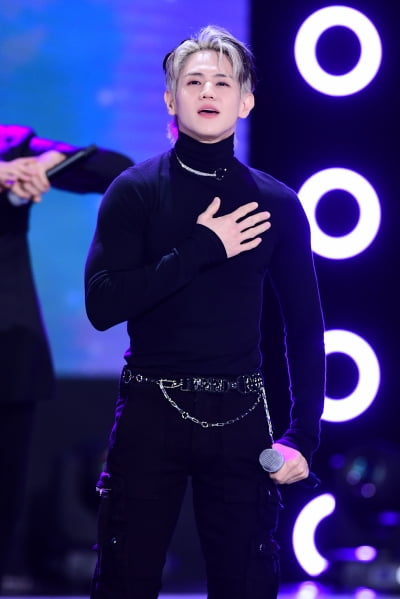 [포토] 하이라이트 양요섭, '감탄을 부르는 멋진 모습'