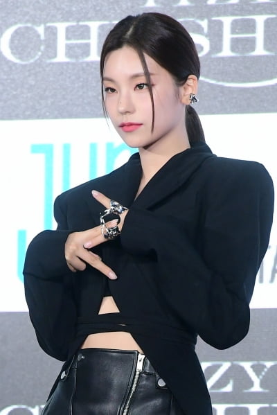 [포토] ITZY 예지, '도도함 물씬~'