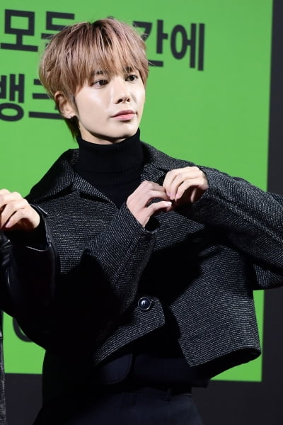 [포토] TXT 태현, '모아에게 보내는 하트' (MMA 2022)