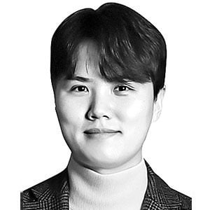 [취재수첩] '풍산개 반환' '전용기 배제' 공방에 실종된 예산국회