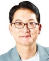 [한경에세이] 스포츠 정신이 필요한 때