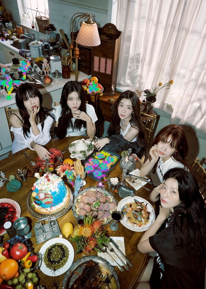 레드벨벳, 새 미니앨범 ‘Birthday’로 들려줄 상반된 사랑 이야기…‘BYE BYE’+‘롤러코스터’