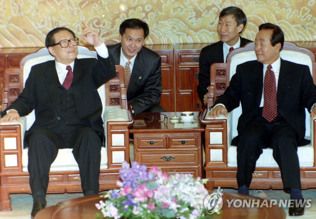 장쩌민, 한국 찾은 첫 中국가주석…'한중관계 기틀 잡아' 평가