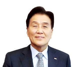 [속보] 김지완 BNK금융지주 회장 사임…자녀 특혜 의혹